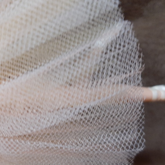 Barbie Lighter than Air porcelain ornament - Picture 4 of 15